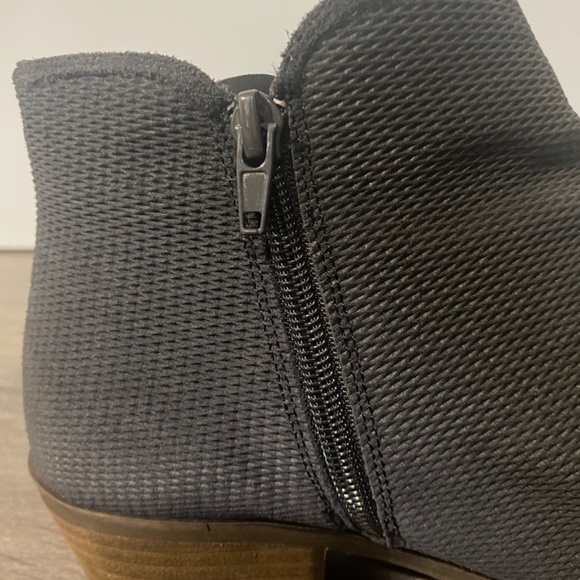 Kensie Women’s Booties - Picture 10 of 10